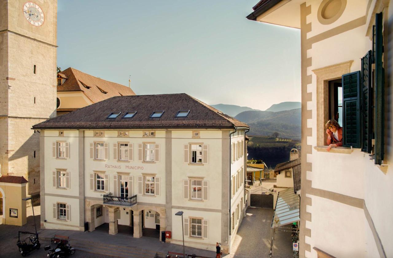 Weisses Roessl Caldaro Exterior foto